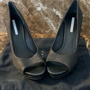 Vera Wang Black Lavendar Sparkle 4 1/2 inch heels